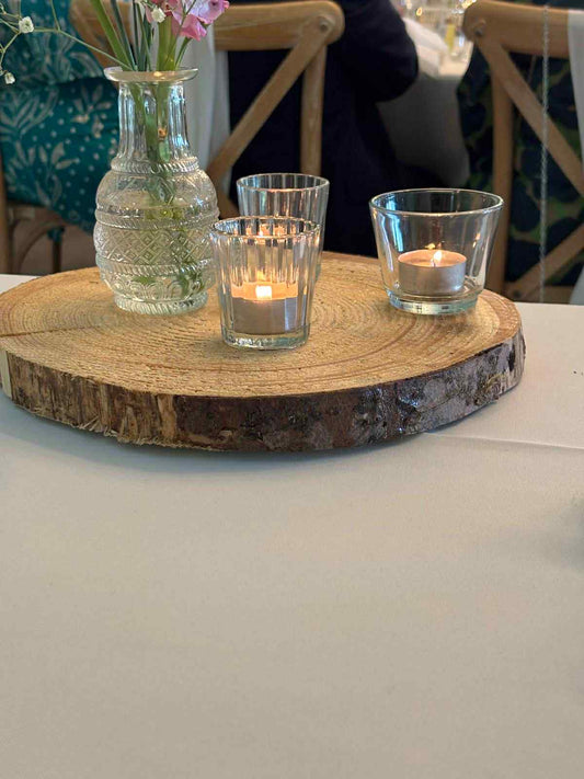 Wood slab centrepiece